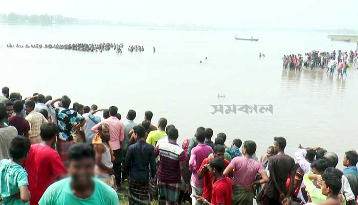 তিস্তায় নৌকাডুবি, নিখোঁজ ৫