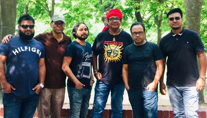 মাকসুদ ও ঢাকার 'গ্লোবাল বাউলিয়ানা'