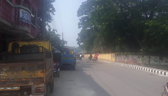 ভোলা থমথমে
