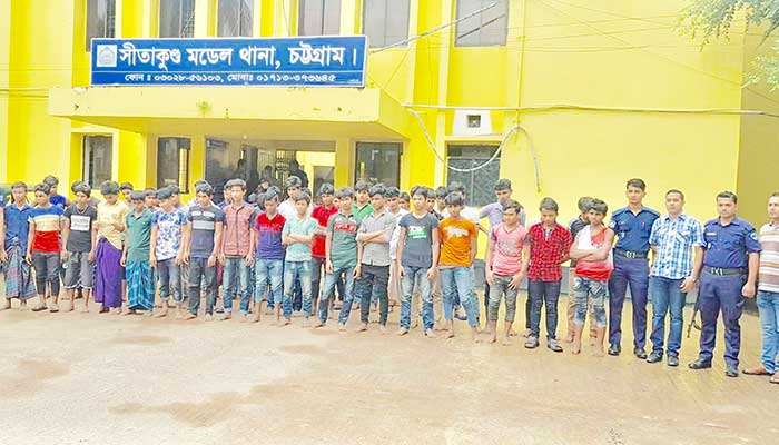 সীতাকুণ্ডে কন্টেইনার ডিপোতে কাজ করতেন ৪৫ রোহিঙ্গা