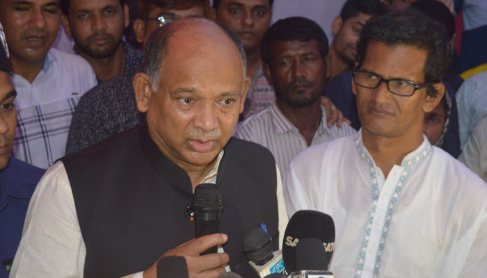 রেলে দুর্ঘটনা কারও কাম্য নয়: রেল মন্ত্রী