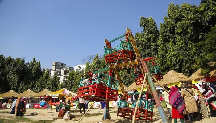 রবীন্দ্র সরোবরে প্রাণের নবান্ন