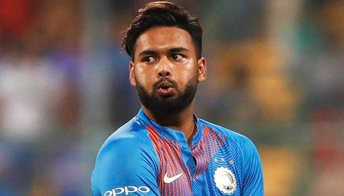 পান্ত থেকে চোখ সরাতে বললেন রোহিত