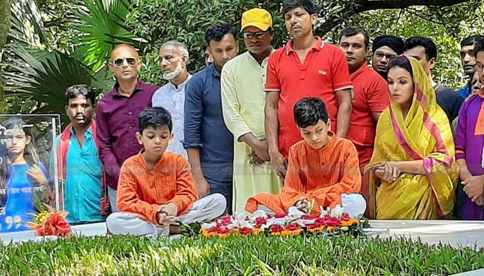 নুহাশপল্লীতে হচ্ছে হুমায়ূন জাদুঘর: শাওন