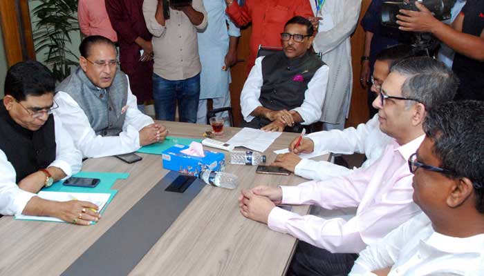 অন্য দল থেকে আ'লীগে আসা সবাই অনুপ্রবেশকারী নন: কাদের