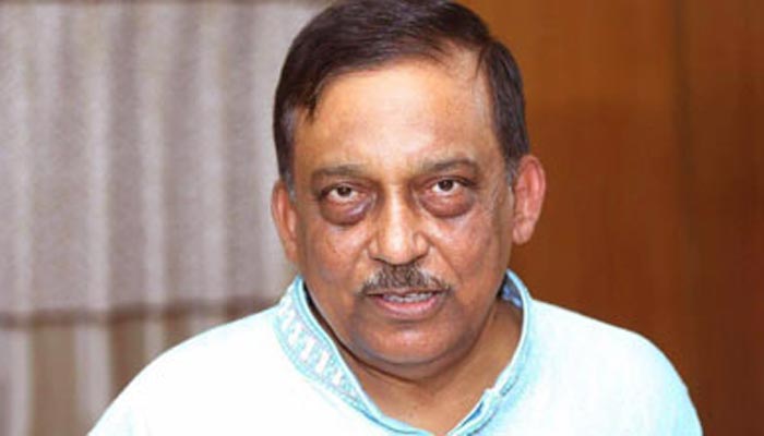 নিজের মুক্তিযোদ্ধা ভাতা দরিদ্র মুক্তিযোদ্ধাদের দিলেন স্বরাষ্ট্রমন্ত্রী