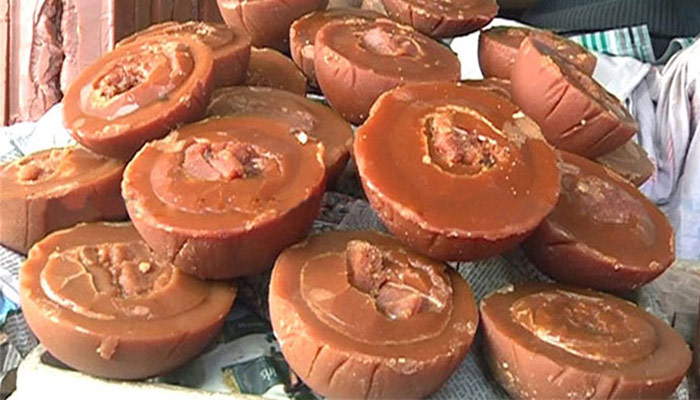 যেসব কারণে শীতে খেজুরের গুড় খাওয়া জরুরি