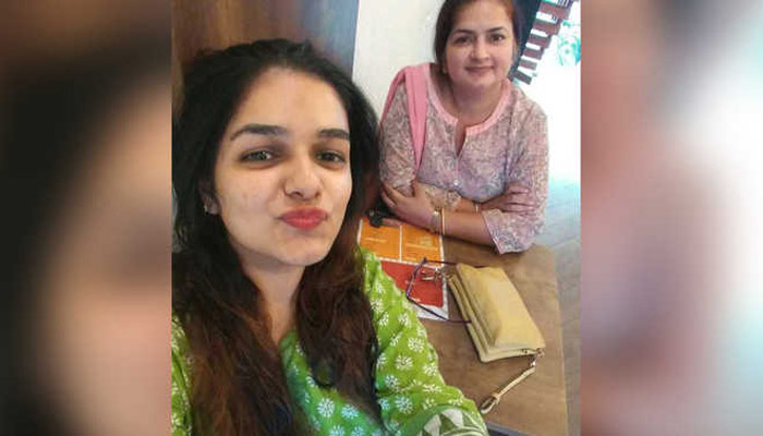 মায়ের জন্য পাত্র চেয়ে বিজ্ঞাপন!