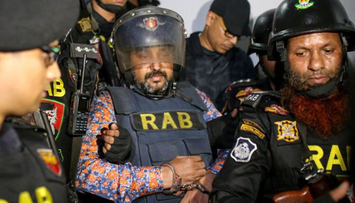 অস্ত্র মামলায় সম্রাটের বিরুদ্ধে অভিযোগপত্র
