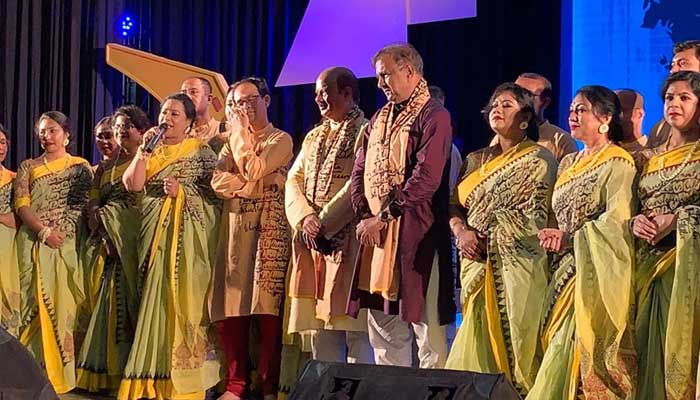 ইউরোপে উত্তরায়ণের মনোমুগ্ধকর রবীন্দ্রনাথ