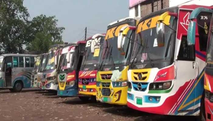দক্ষিণের ৯ জেলায় ধর্মঘট অব্যাহত, উত্তরে বাস চলছে ঢিমেতালে
