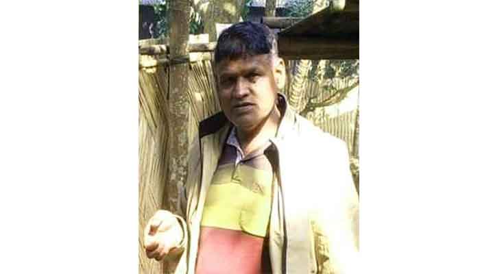 প্রতিপক্ষের হামলায় অবসরপ্রাপ্ত পুলিশ কর্মকর্তা নিহত