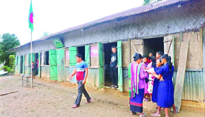 আলো আসবেই আন্ধারমানিকে