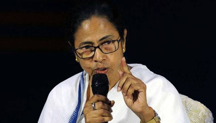 শরণার্থী শিবির বাদে সব কিছু বিক্রি করে দেবে বিজেপি: মমতা