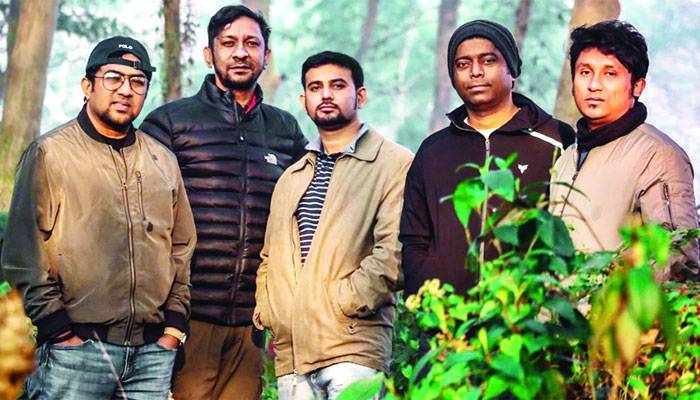 লিখবে তুমি গাইবে আভাস