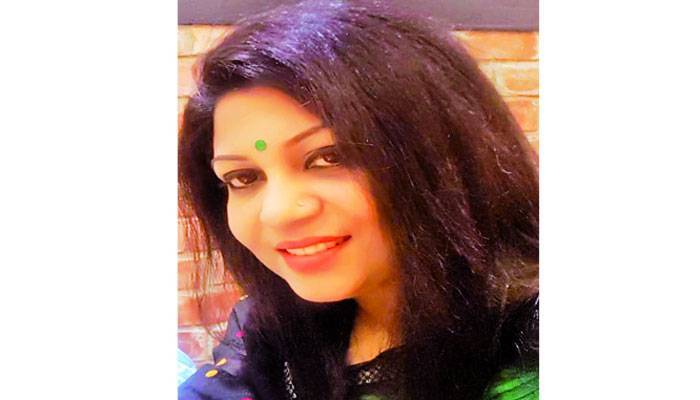 মায়ের মমতায় রোগীর পাশে জিনাত সোহানা