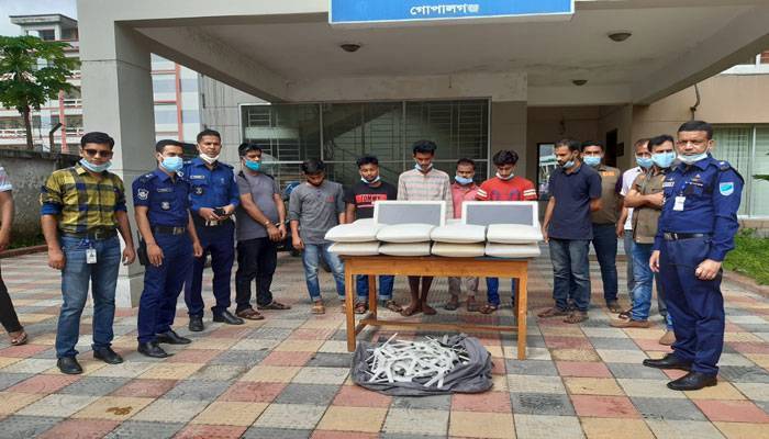 বশেমুরবিপ্রবিতে ৪৯ কম্পিউটার চুরি: তদন্ত কমিটি থেকে বাদ এক সদস্য