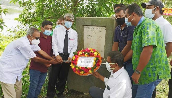 মানিকগঞ্জে তারেক মাসুদ-মিশুক মুনীরের মৃত্যুবার্ষিকী পালন