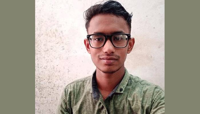 নিভে গেল সহকর্মীদের আগুনে দগ্ধ যুবকের প্রাণ