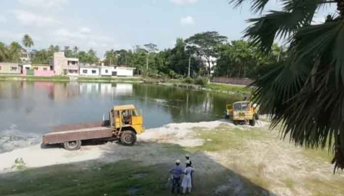 সীতারামের দিঘি ভরাটের ঘটনা তদন্তের নির্দেশ