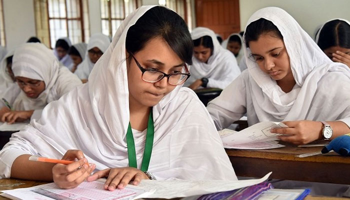 আরও কমানো হচ্ছে এ বছরের এসএসসির সিলেবাস