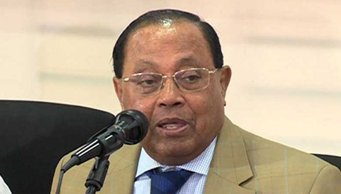 চিকিৎসার জন্য সিঙ্গাপুরে ব্যারিস্টার মওদুদ