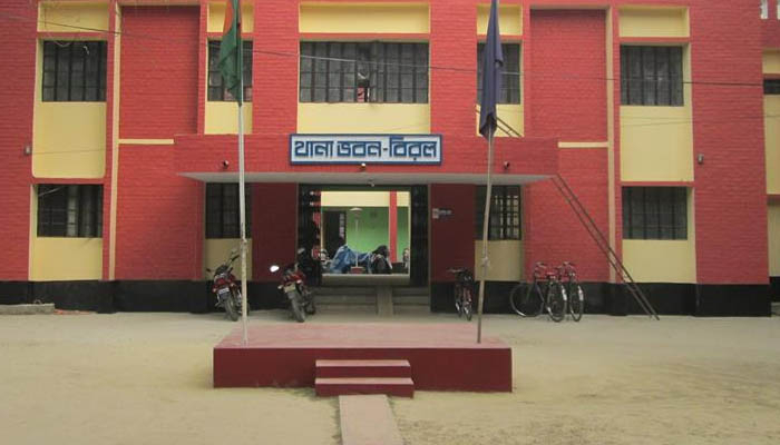 জামিনে থাকার পরও কড়া সম্প্রদায়ের লোকজনকে গ্রেপ্তারে পুলিশের অভিযান