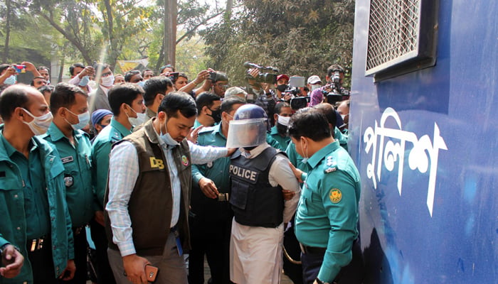 বই প্রকাশের জন্য যারা হত্যা করে, তারা সমাজ ও রাষ্ট্রের শত্রু: আদালত
