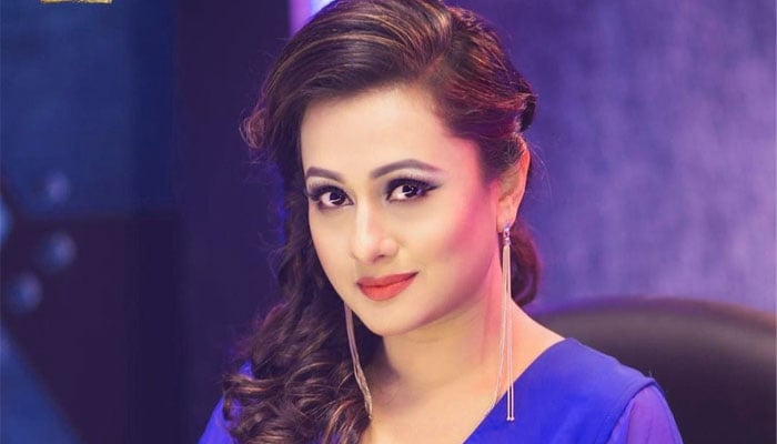 ‘এবং পূর্ণিমা’র পর ‘পূর্ণিমার আলো’