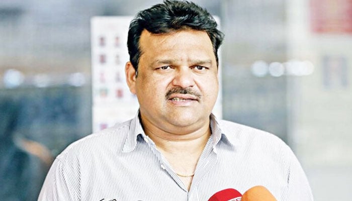 করোনামুক্ত হয়ে বাসায় ফিরলেন আকরাম খান