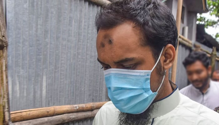 আবু ত্ব-হাকে আদালতে নেওয়া হয়েছে
