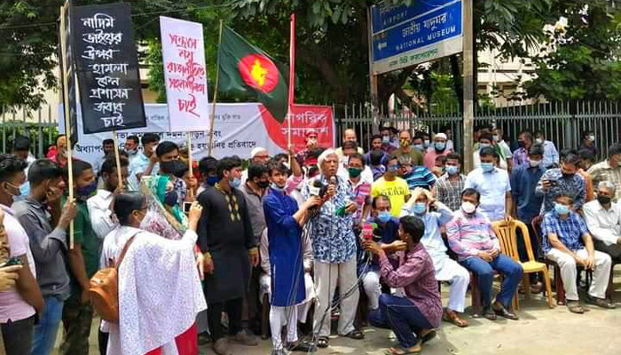 নাগরিক সামাবেশ থেকে আসিফ নজরুলের ফেসবুক স্ট্যাটাসের সমর্থন