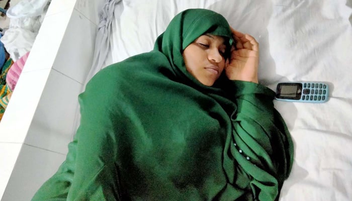 আগৈলঝাড়ায় নারীকে গাছে বেঁধে নির্যাতন: মামলা দায়ের