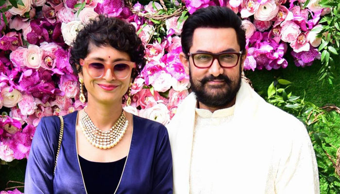 বিচ্ছেদের পরও হাতে হাত রেখে অনুষ্ঠানে হাজির আমির-কিরণ