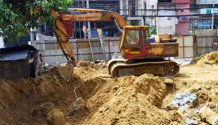 শিক্ষা প্রকৌশলের ভবন নির্মাণে পাহাড় কাটার অভিযোগ, মামলা