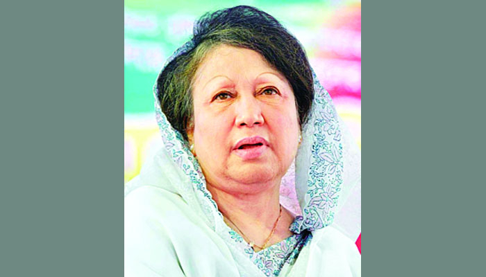 খালেদার সমস্যা 'গভীরে', বিদেশে নেওয়ার পরামর্শ