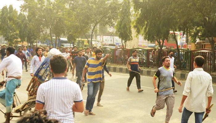 ৫ ঘণ্টা পর ছাড়া পেলেন তুলে নিয়ে যাওয়া সেই ছাত্র