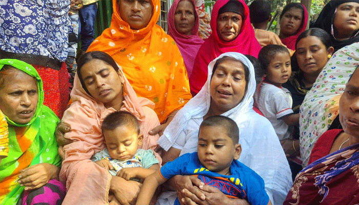 টাঙ্গাইলে বিদ্যুৎস্পর্শে প্রাণ গেল বাবা-ছেলের