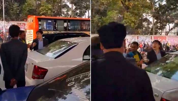 বিদেশি নাগরিকের টাকা ছোড়ার ঘটনায় পুলিশের ২ সদস্য প্রত্যাহার