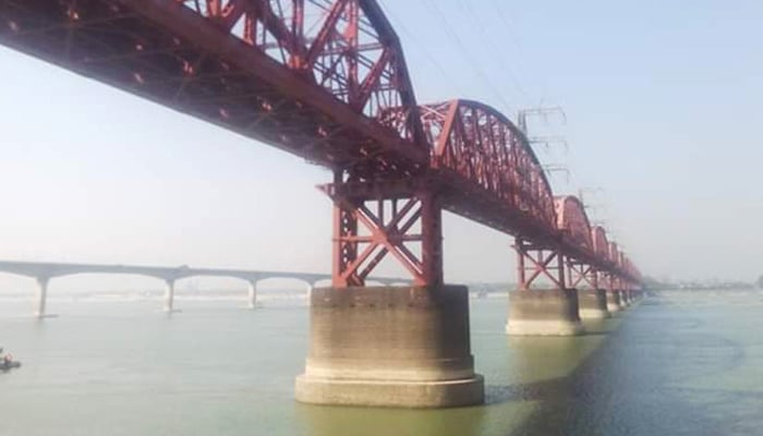 হার্ডিঞ্জ ব্রিজ পয়েন্টে সর্বোচ্চ পানির প্রবাহ