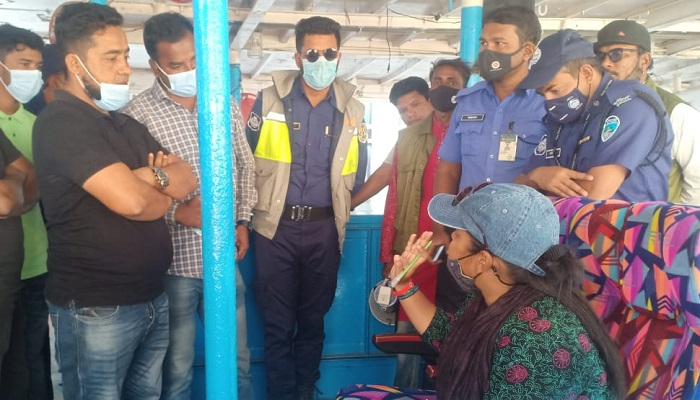 সেন্টমার্টিনে জাহাজ ও রিসোর্টকে লাখ টাকা জরিমানা