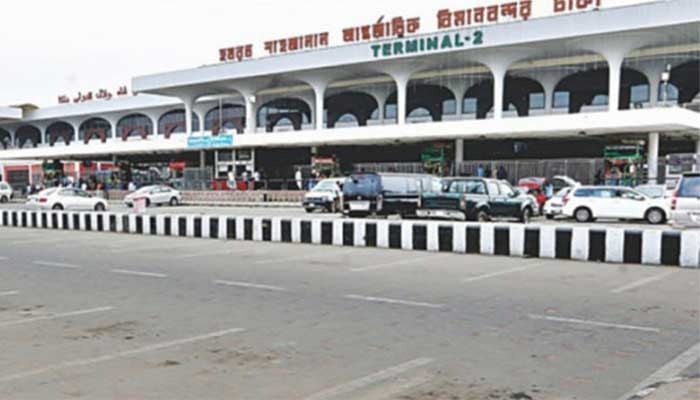 বিমানবন্দরে যাত্রীর ফোনের চার্জারে মিলল ইয়াবা