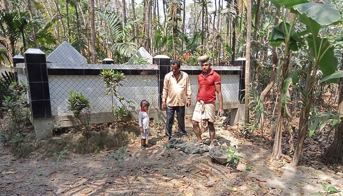 হাদিসুরের অপেক্ষায় বাবা-মা, তৈরি হচ্ছে কবর