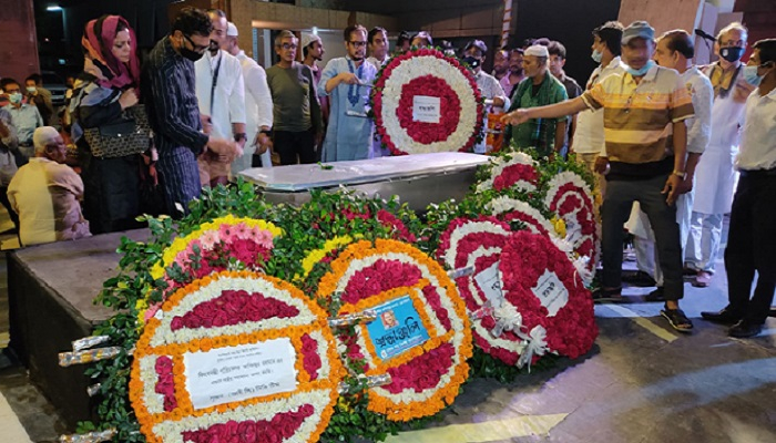 এফডিসিতে আজিজুর রহমানকে শেষ বিদায়