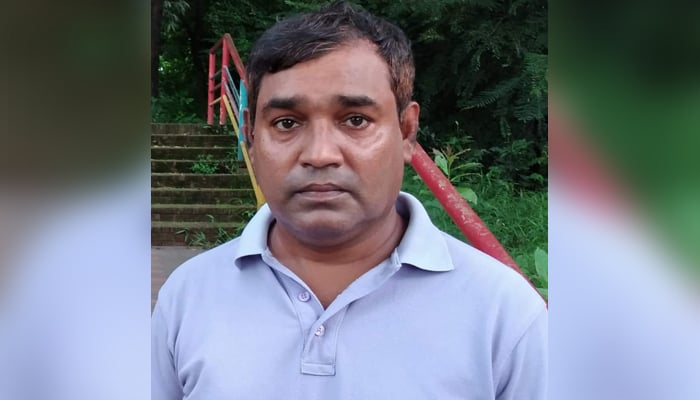 সাফারি পার্কে ১১ জেব্রার মৃত্যু: সেই বন কর্মকর্তার বিরুদ্ধে মামলা