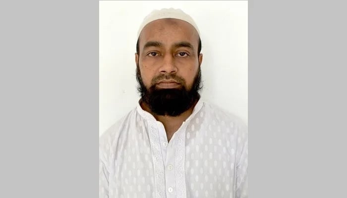 যেভাবে ট্রেনের টিকিট কালোবাজারি করতেন সহজের রেজাউল