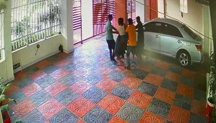 কাবিনের টাকা আদায়ের জন্য স্বামীকে অপহরণ!