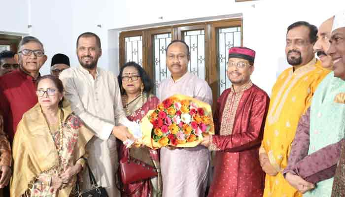 আনন্দ-উৎসবের ঈদে বাড়িয়ে দিন সহায়তার হাত: জি এম কাদের