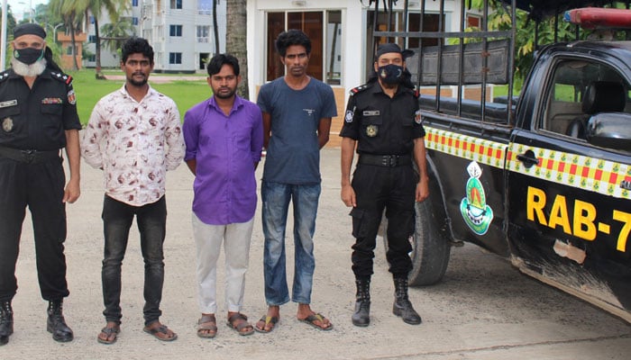 চট্টগ্রামে সিএনজি অটোরিকশা চোরচক্রের হোতাসহ গ্রেপ্তার ৩