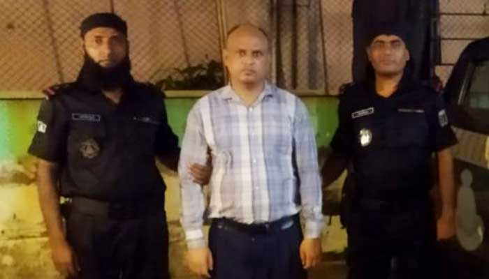 এসএসসি পাস করেই চক্ষু বিশেষজ্ঞ সঞ্জয় নাথ